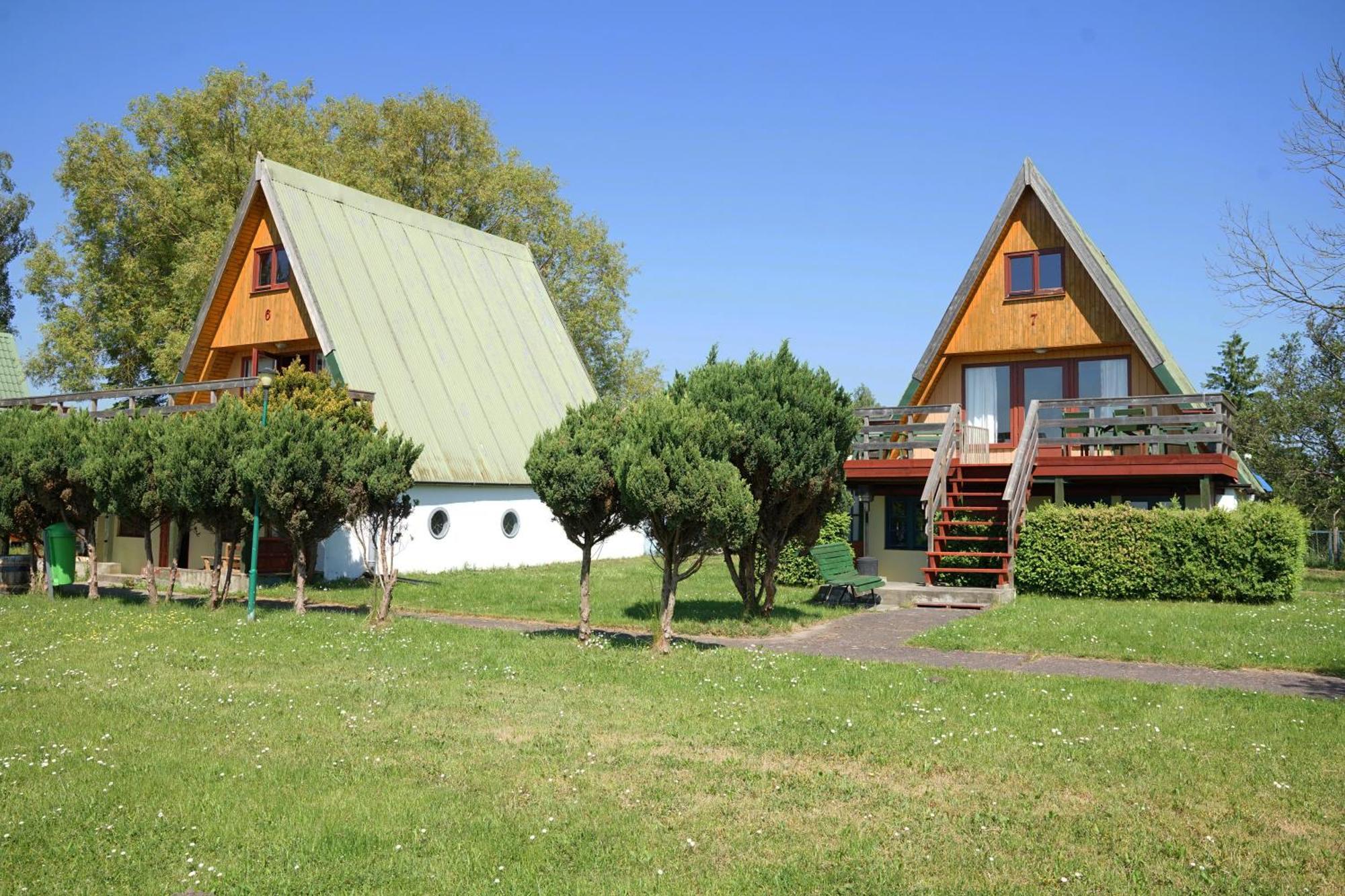 The Rainbow - Domki Letniskowe Dzwirzyno Exterior photo